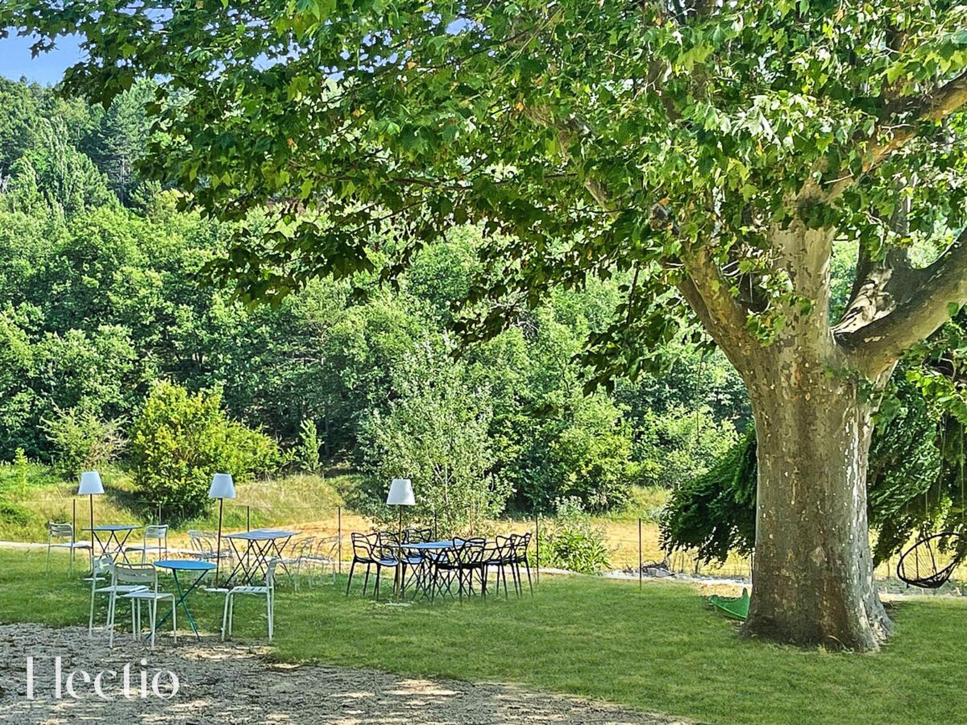 Hotel Parenthèse en Luberon à Rustrel Extérieur photo
